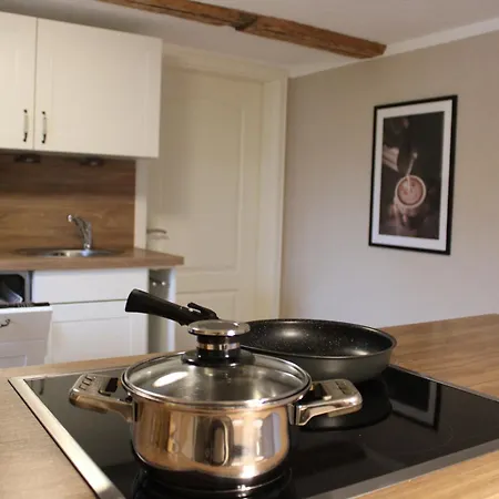 - Sauna, Balkon, Netflix, Parkplatz *